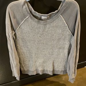Gray sweater. Size Lg
